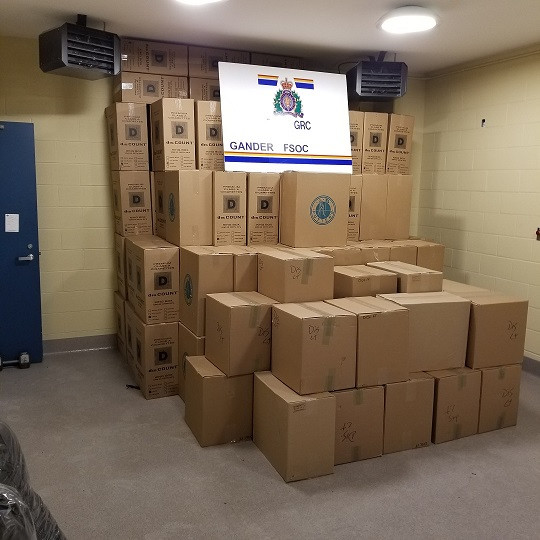 La GRC à Terre-Neuve-et-Labrador arrête une personne et saisit 7 650 cartons de tabac de contrebande ayant une valeur marchande de plus de 300 000 $