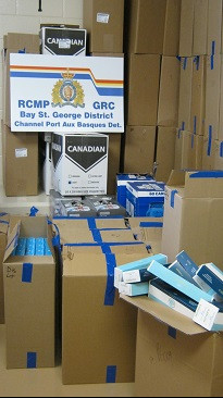 Saisie de 3 300 cartouches de cigarettes de contrebande sur la Transcanadienne