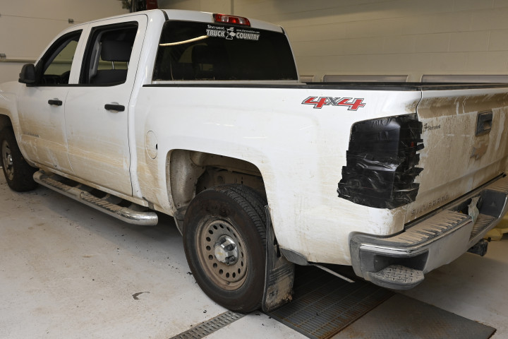 white, 2017 Chevrolet 1500 truck with Saskatchewan license plate 964 HHA
